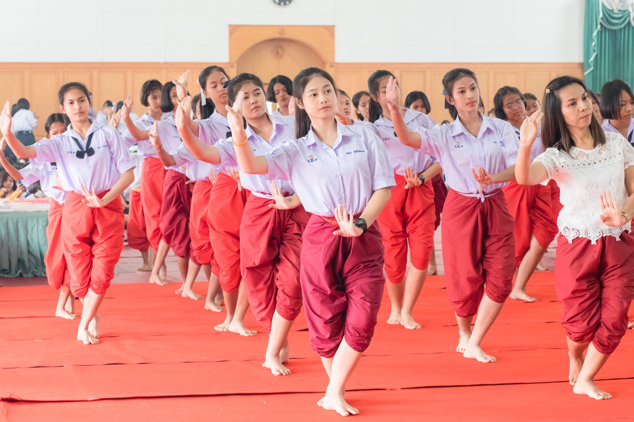 พิธีไหว้ครูดนตรี นาฏศิลป์ไทย : โรงเรียนบางปะอิน ราชานุเคราะห์ ๑