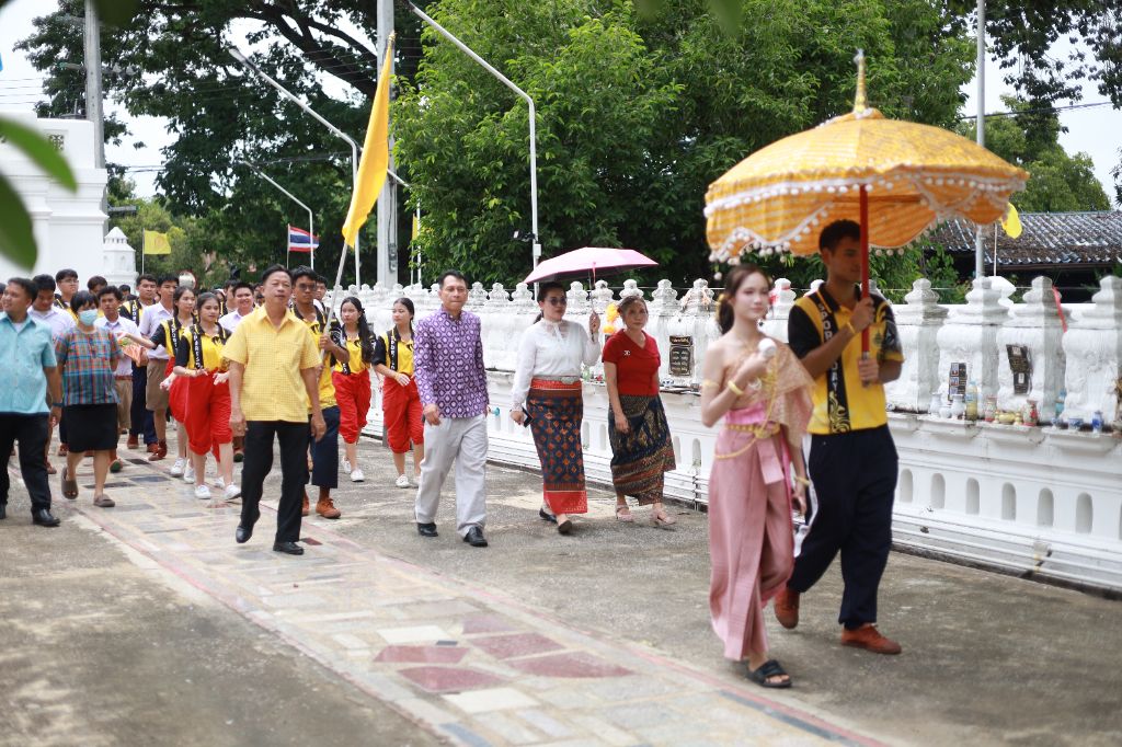 ข่าว กิจกรรมแห่เทียนเข้าพรรษา