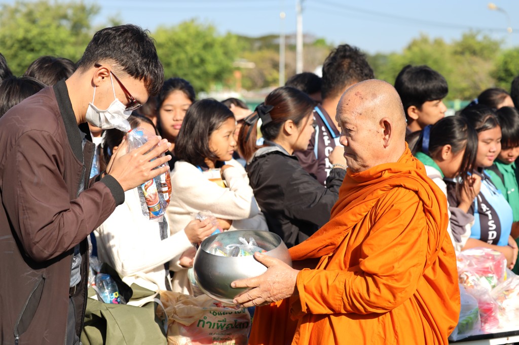 ข่าว ทำบุญวันขึ้นปีใหม่
