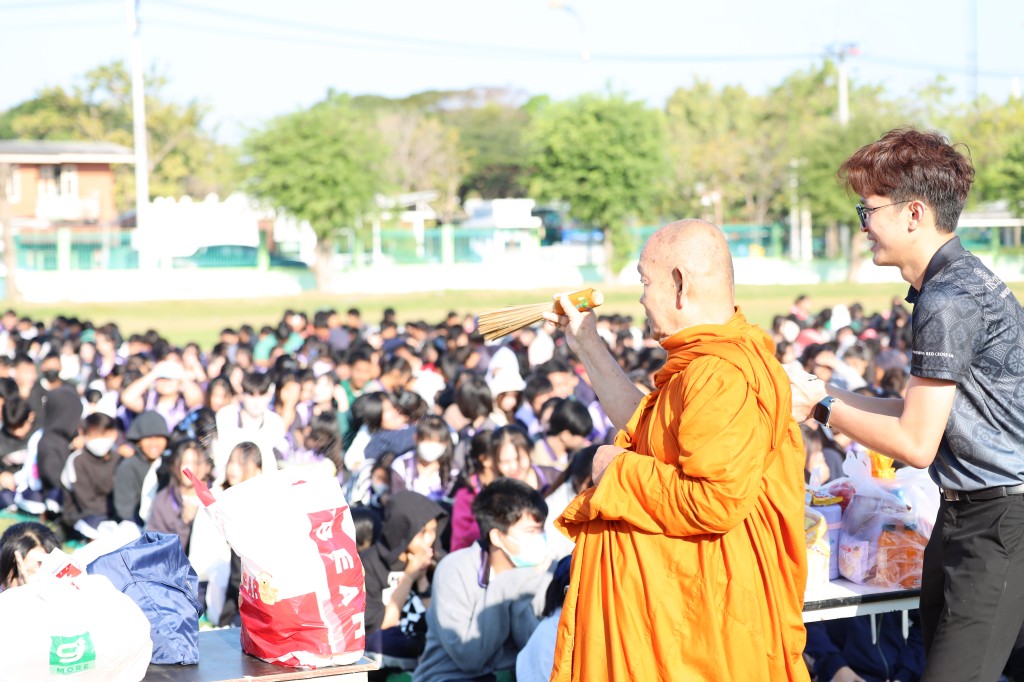 ข่าว ทำบุญวันขึ้นปีใหม่