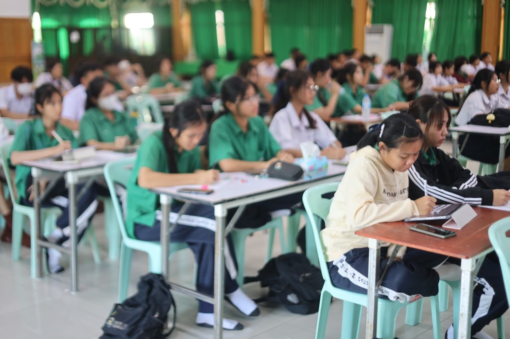 ข่าว ติวภาษาอังกฤษ ม.6