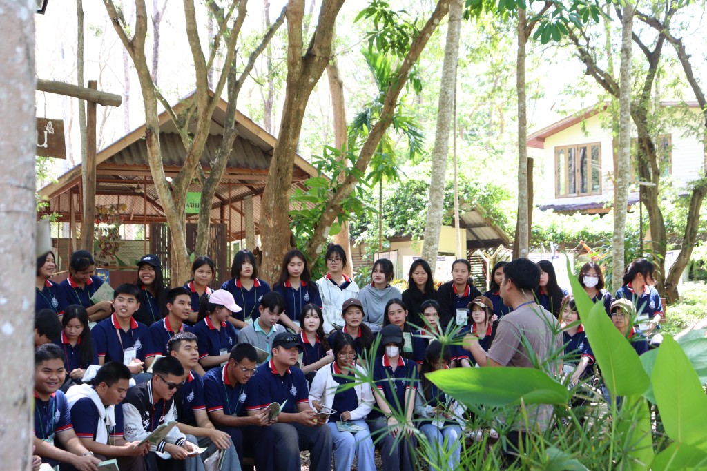 ข่าว กิจกรรมค่ายวิทยาศาสตร์ - คณิตศาสตร์ เสริมสร้างความรู้พลังงานทดแทน